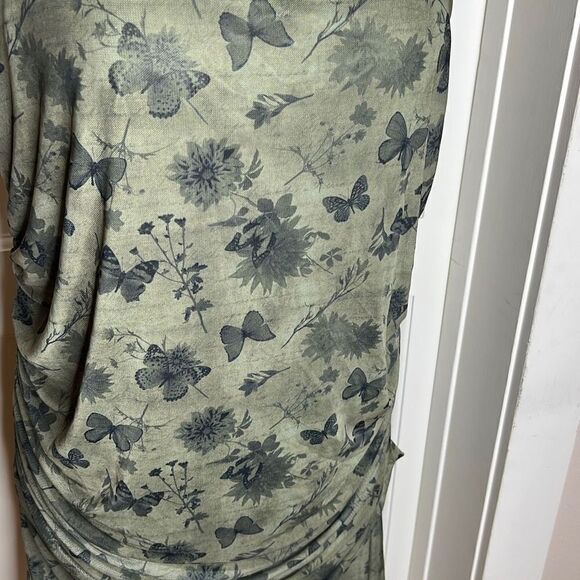 Hot Topic Green Butterflies & Flowers Asymmetrical Dress Size - Picture 4 of 7
